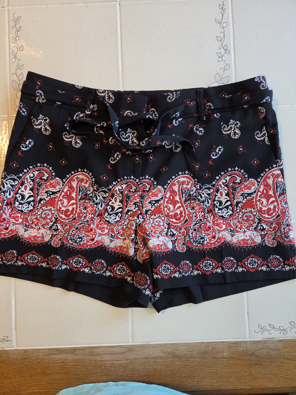 Loft Women’s Black Paisley Print Drawstring Shorts